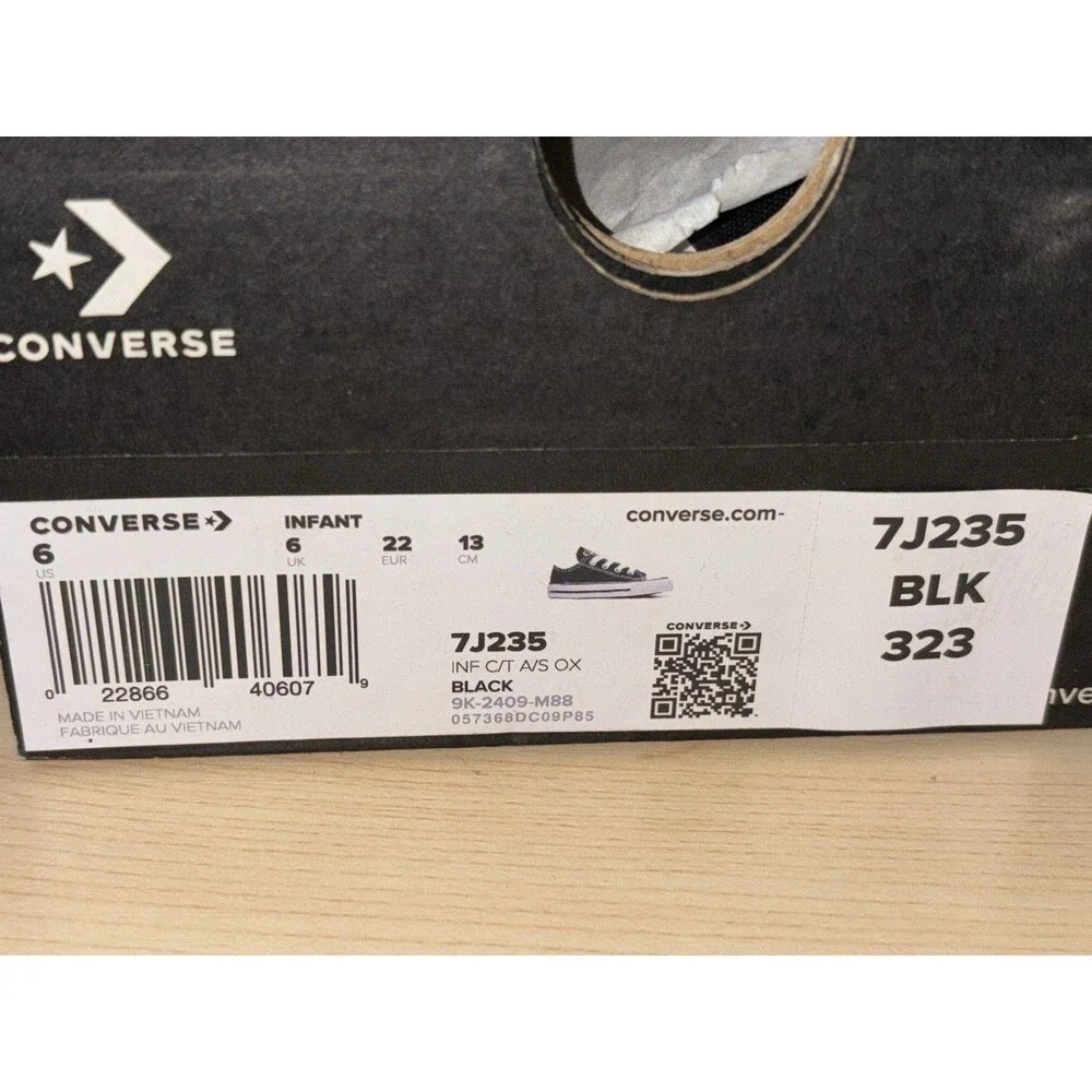 New Converse Infant Child Black Low Top Chucks Size 6 Retail $30